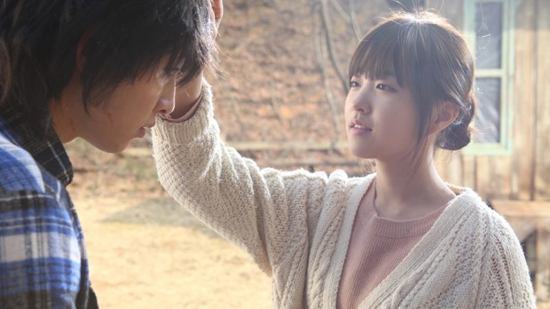 8 Film Park Bo Young Terbaik, Fans Wajib Tahu! A Werewolf Boy (2012)