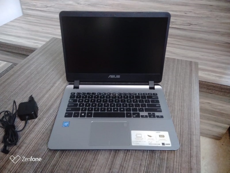 6 Laptop ASUS 3 Jutaan Terbaik 2024, Spek Tinggi untuk Semua Kalangan ASUS A407MA-BV001T