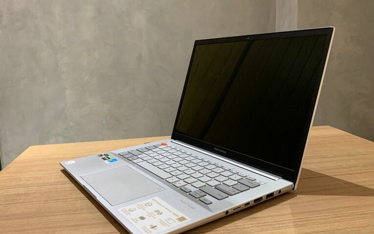 8 Laptop 5 Jutaan Terbaik 2024, Spek Tinggi Harga Terjangkau ASUS X540LJ-XX064D