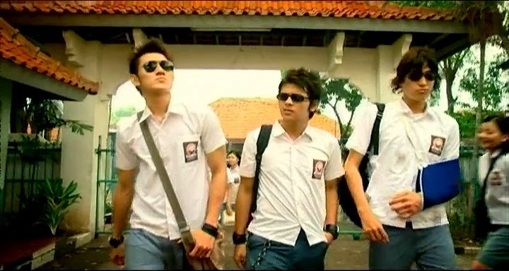 9 Film Vino G Bastian Terbaik dan Terpopuler, Beragam Genre Catatan Akhir Sekolah (2005)