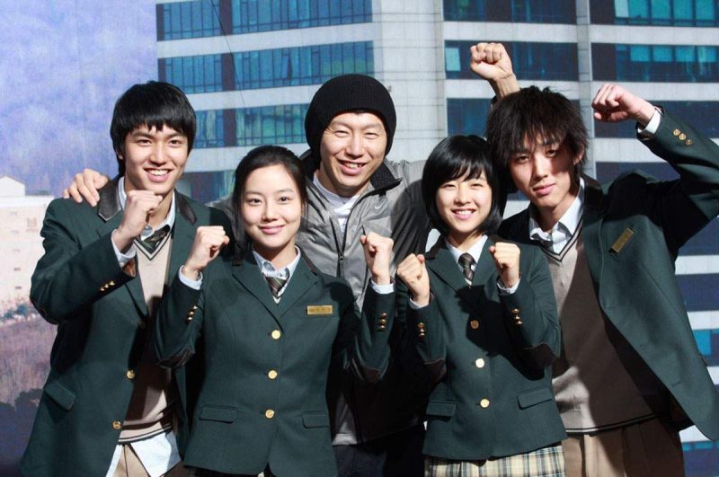 8 Film Park Bo Young Terbaik, Fans Wajib Tahu! Our School's E.T. (2008)