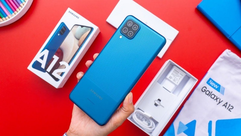 7 HP Samsung RAM 4 GB Terbaik 2024, Harga 1 Jutaan Samsung Galaxy A12