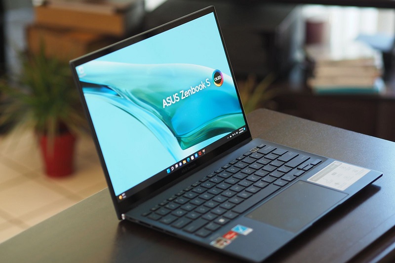 ASUS Zenbook S 13 OLED