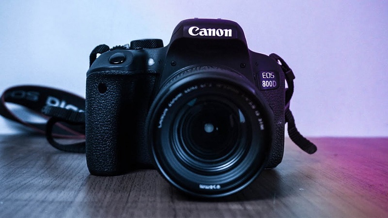 7 Kamera DSLR Terbaik untuk Pemula dan Profesional Canon EOS 800D