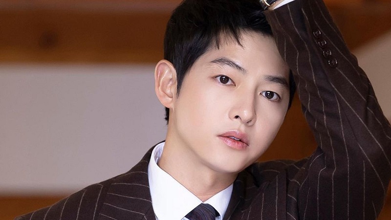 10 Artis Korea Ganteng Tanpa Operasi Plastik, Tampan Natural Song Joong Ki