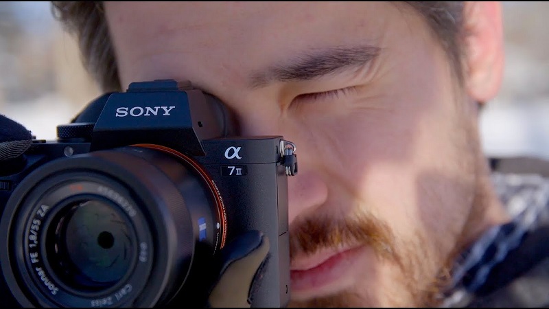 7 Kamera DSLR Terbaik untuk Pemula dan Profesional Sony Alpha ILCE-A7 Mark II